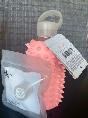 bkr Pink Spiked Glass Water Bottle with Cream Loop Cap